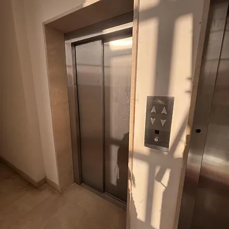 Apartment Comfort Terrace And Free Parking *